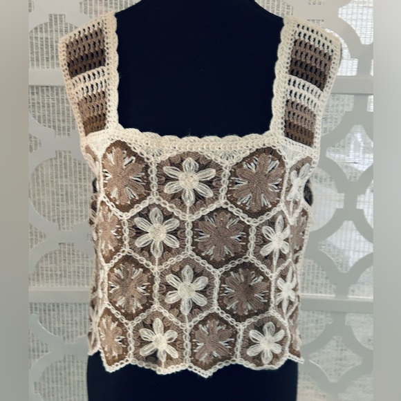 Rebellion Tops - MEDIUM CROCHETED CROP TANK SWEATER TOP REBELLION COTTON PATCHWORK TAN CREAM